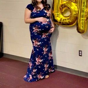 Maternity photo shoot gown